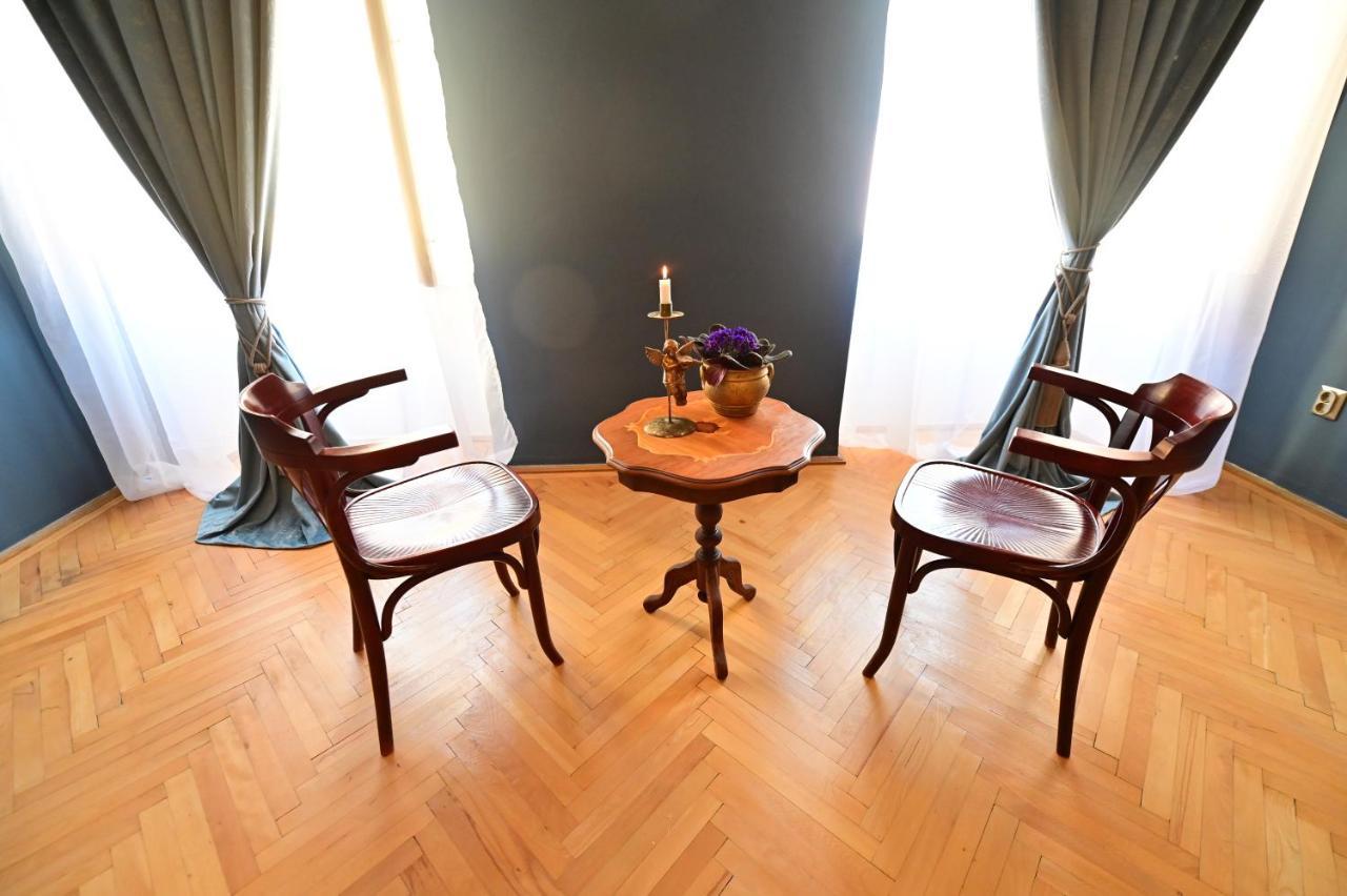 Lovely 2 Bedroom Apartment In Historic City Center 锡比乌 外观 照片